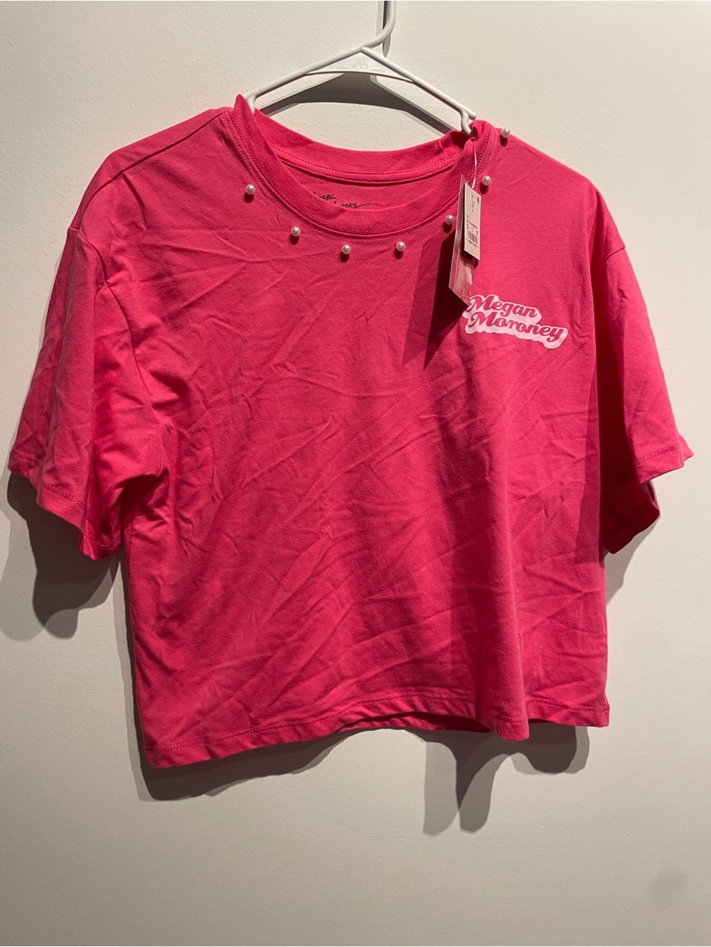 Megan Moroney Women’s Pink Pearl-Accent Cropped Tee NWT